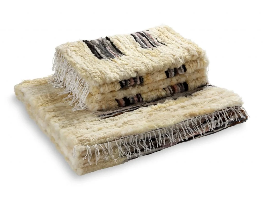 Beige and Brown Sheepskin Rug – Warm Rustic Accent