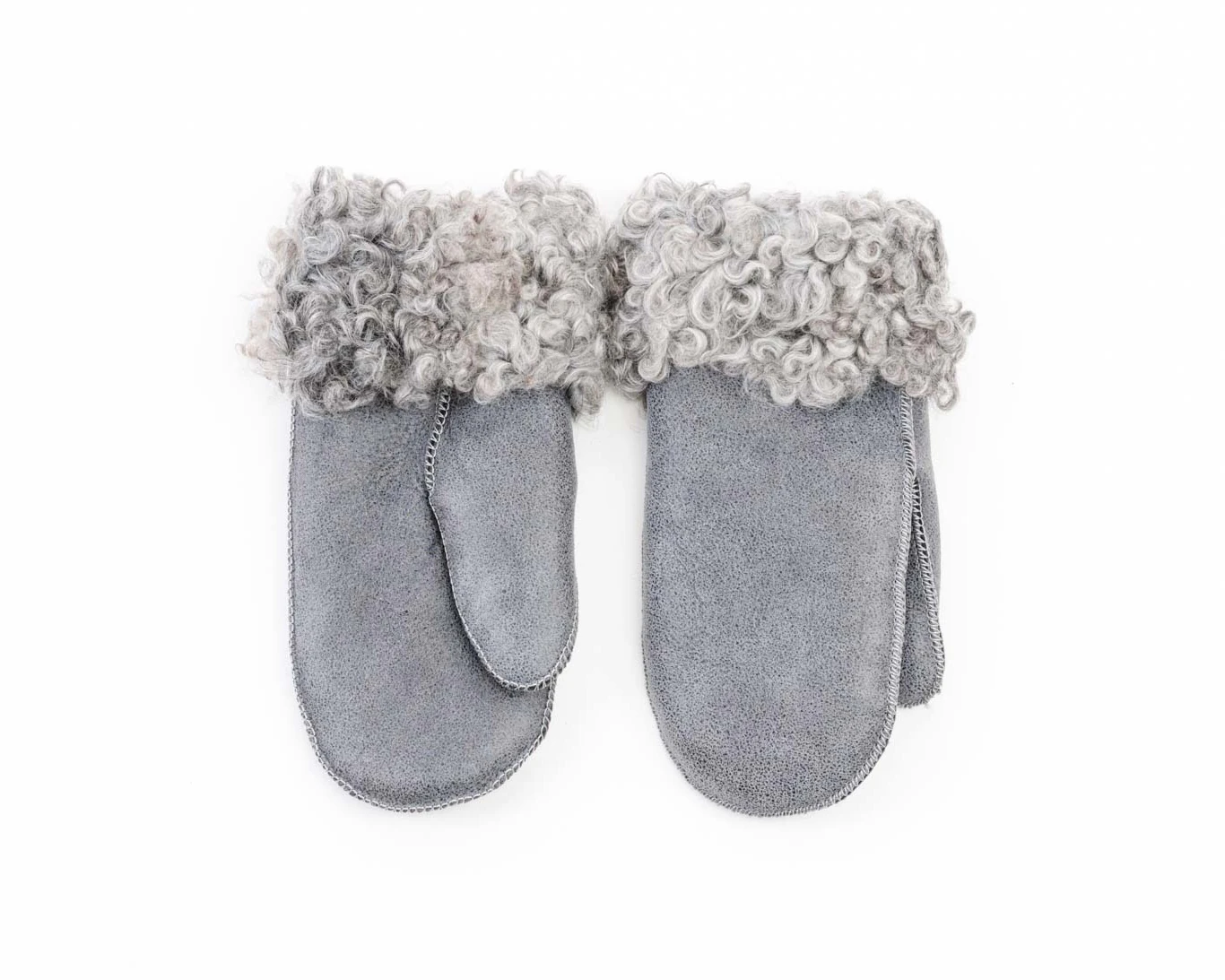 Gray Gotland Sheepskin Mittens – Nordic Winter Warmth
