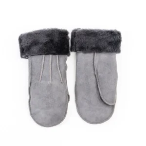 Gray Sheepskin Mittens – Deep Wool Warmth