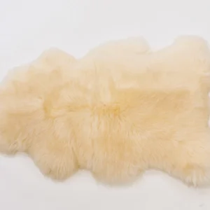 White Sheepskin Rug 120cm – Pure Elegance