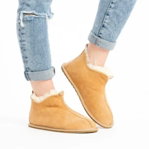 Beige Sheepskin Slippers – Everyday Warmth